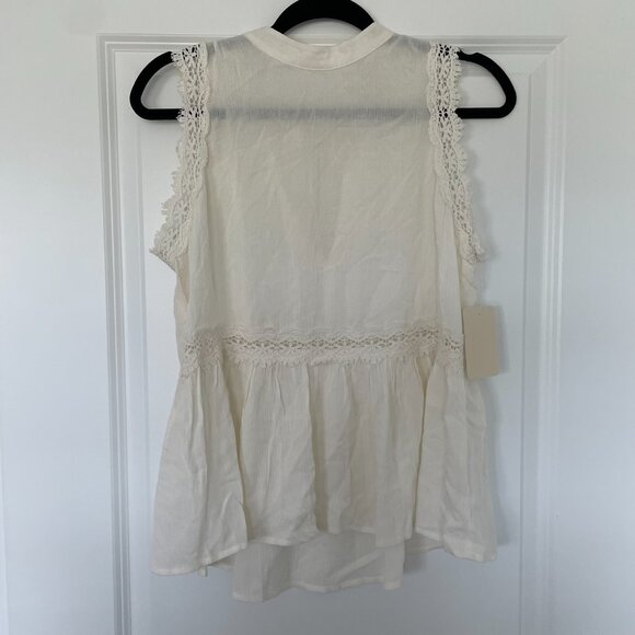Love on a Hanger Boho Ivory Lace Trim Sleeveless Top – Tie Neck, Size M - Picture 2 of 8